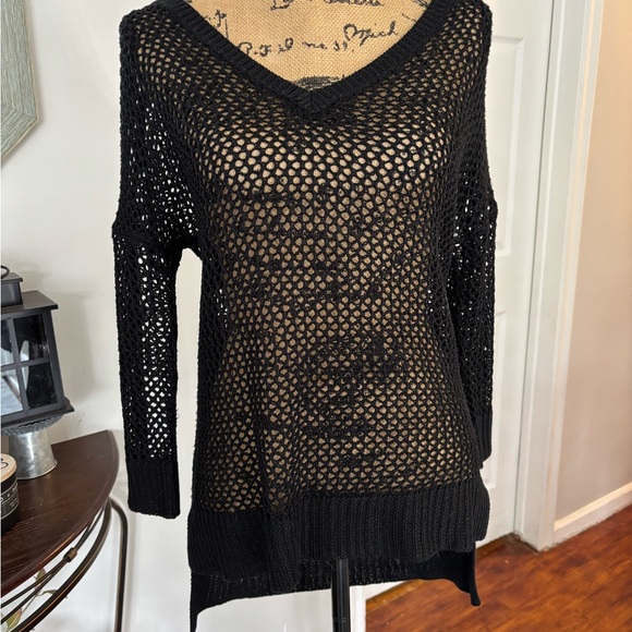 Women's rock republic crochet three-quarter top with skull back - Picture 3 of 9